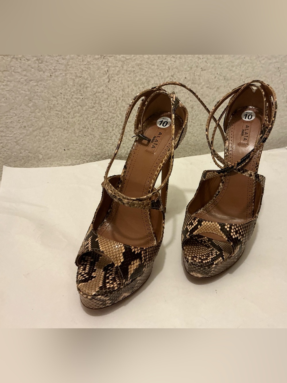NWOB Alaia Brown Snake-Print Platform Sandals with Ankle Wraps size 40.5